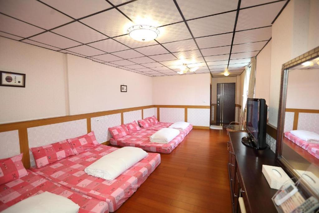 First Place B&B Città di Hualien Esterno foto