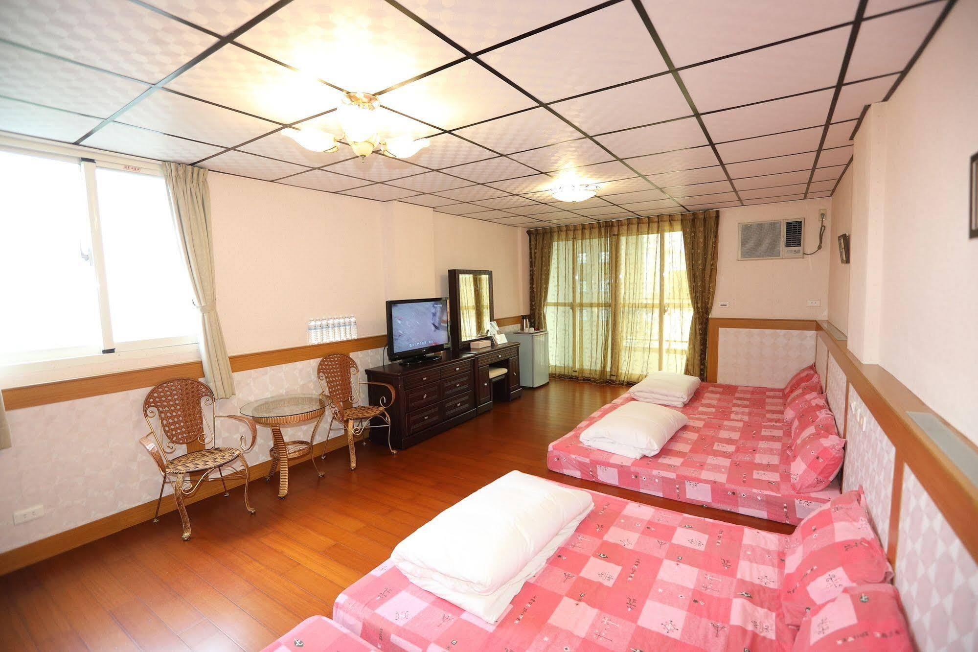 First Place B&B Città di Hualien Esterno foto