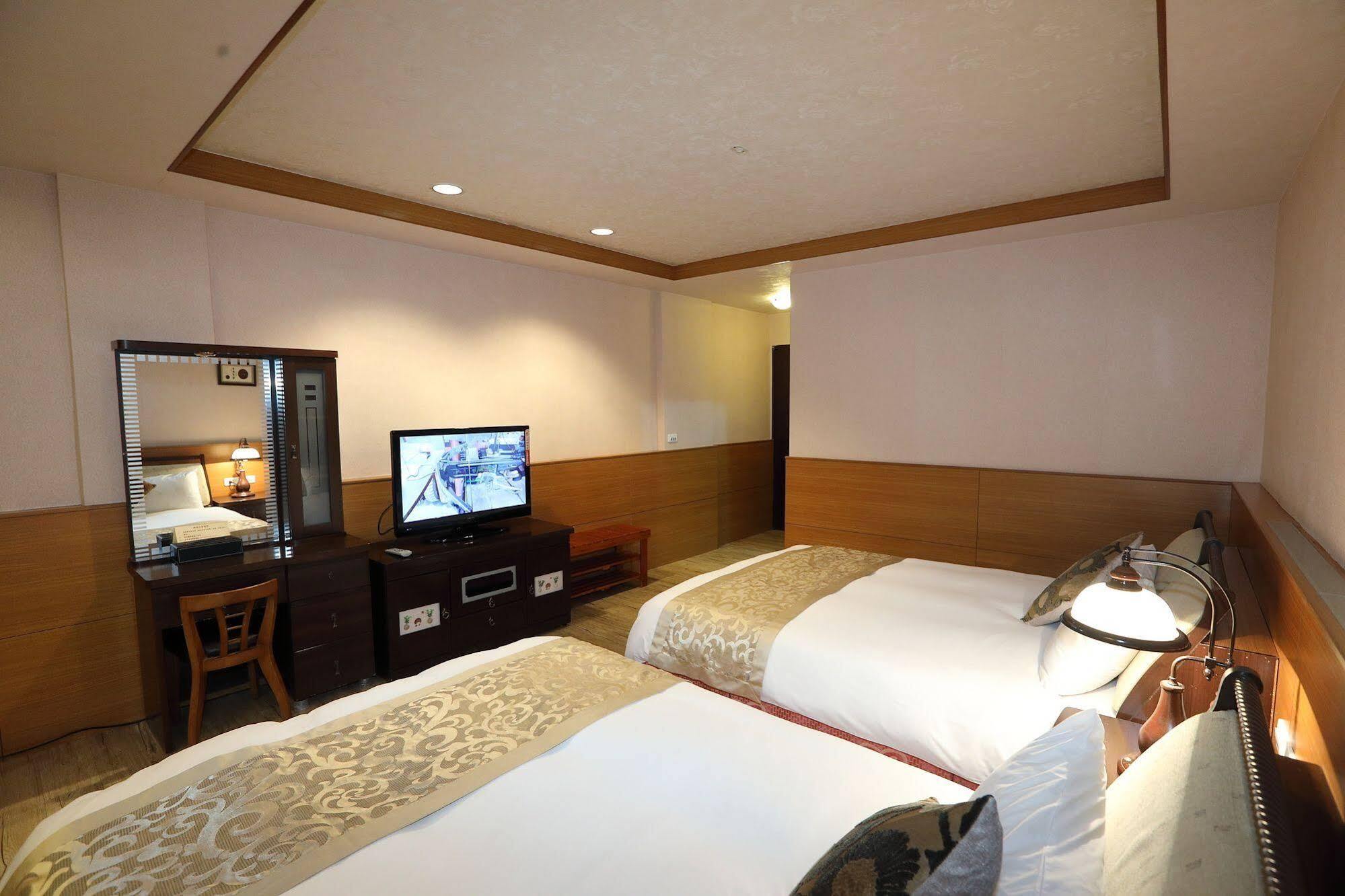 First Place B&B Città di Hualien Esterno foto