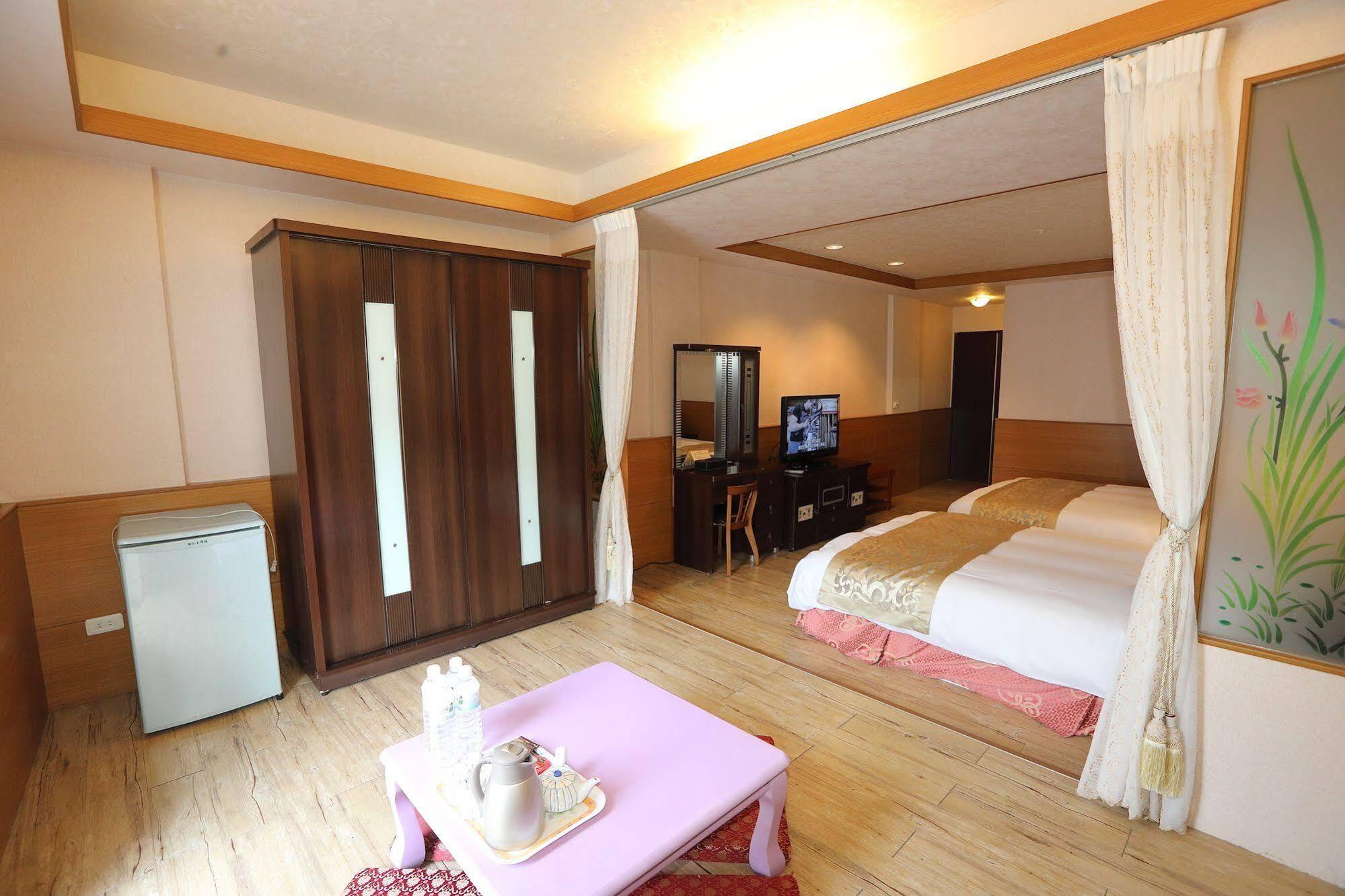 First Place B&B Città di Hualien Esterno foto