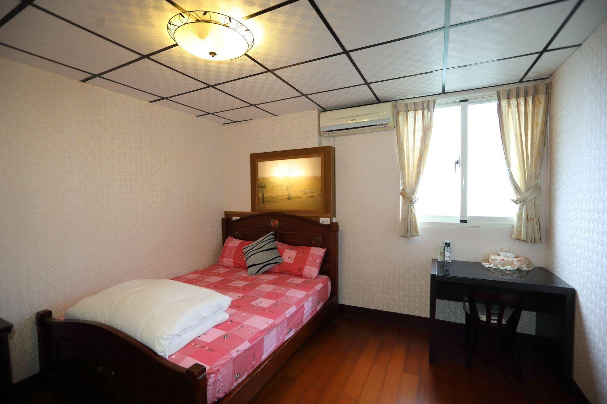 First Place B&B Città di Hualien Esterno foto